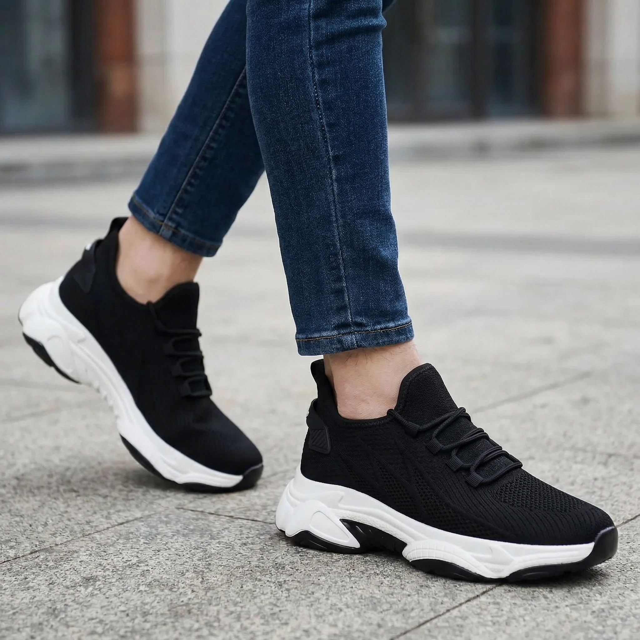 UHEIGHT Velocity Stride Black